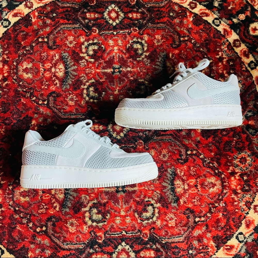 Air Force 1 upstep premium ‘Metallic platinum’